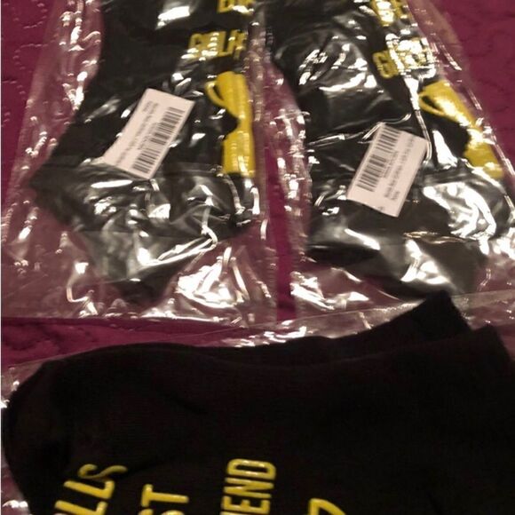 Set of 3 - Worlds best girlfriend  socks ! 

New in bags — grippy bottoms - Picture 2 of 2